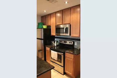 612 Park Place #302, Austin, TX 78705 - Photo 4