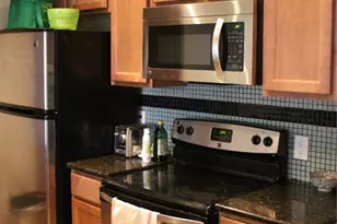 612 Park Pl, Austin, TX 78705 - Photo 4