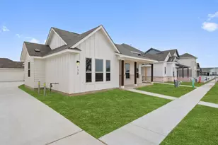 132 Condesa St, Kyle, TX 78640 - Photo 2