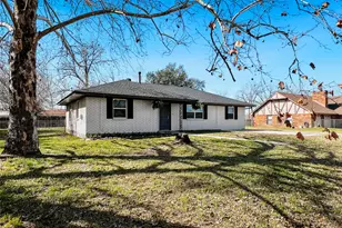 803 W 25th St, Cameron, TX 76520 - Photo 1