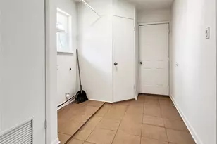 803 W 25th St, Cameron, TX 76520 - Photo 16