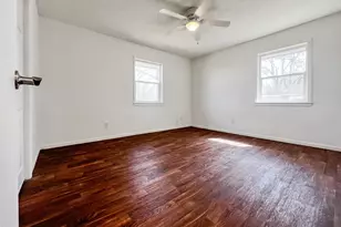 803 W 25th St, Cameron, TX 76520 - Photo 14