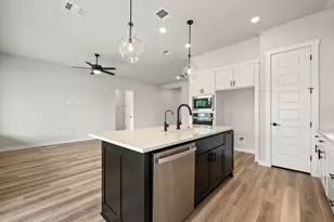 10728 Worth Ln, Manor, TX 78653 - Photo 8