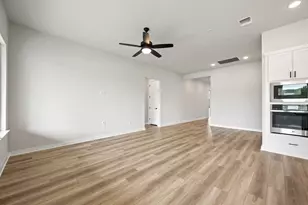 10728 Worth Ln, Manor, TX 78653 - Photo 14
