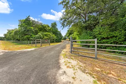 206 22 Hills Road, Gause, TX 77857 - Photo 1