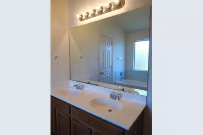 911 Middle Brook Drive, Leander, TX 78641 - Photo 32