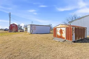 100 Prairie Dr, Jarrell, TX 76537 - Photo 24