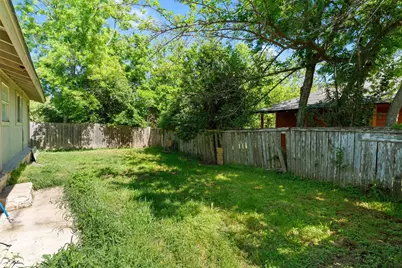 203 E Anderson Avenue, Round Rock, TX 78664 - Photo 16