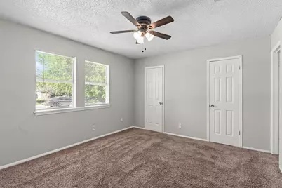 203 E Anderson Avenue, Round Rock, TX 78664 - Photo 8