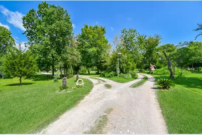39551 Donigan Road, Brookshire, TX 77423 - Photo 2