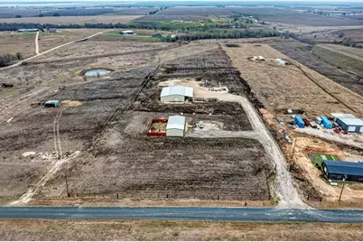 1889 County Road 487, Taylor, TX 76574 - Photo 32