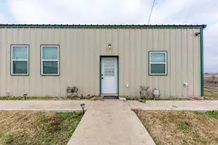 1889 Co Rd 487, Taylor, TX 76574 - Photo 8