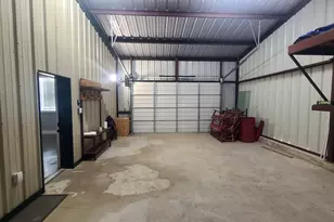 1889 Co Rd 487, Taylor, TX 76574 - Photo 18