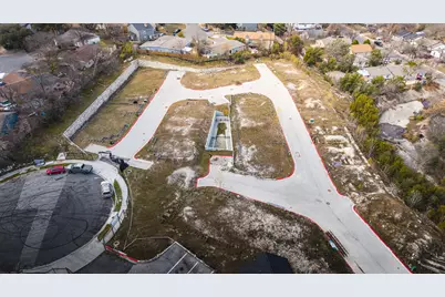 1300 McKie Drive, Austin, TX 78752 - Photo 2