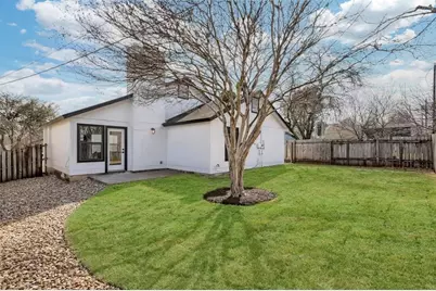 1402 Hollow Tree Boulevard, Round Rock, TX 78681 - Photo 16