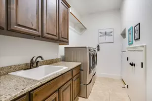 1016 SANTALUZ Path, Austin, TX 78732 - Photo 30