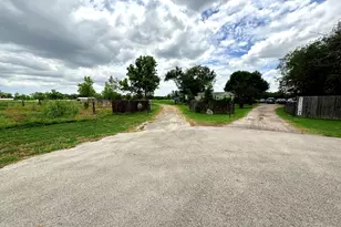 2303 Webberwood Dr, Webberville, TX 78621 - Photo 12