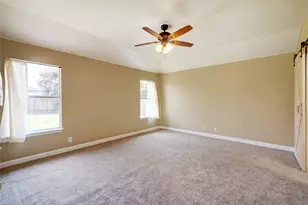 136 Holmstrom St, Hutto, TX 78634 - Photo 14