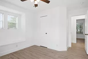 215 Myrtle St, Kyle, TX 78640 - Photo 28