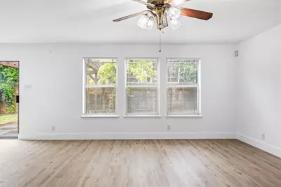 215 Myrtle Street, Kyle, TX 78640 - Photo 12