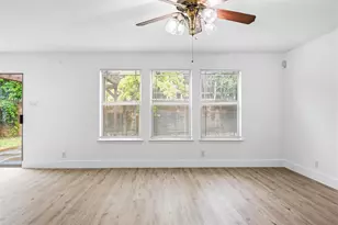 215 Myrtle St, Kyle, TX 78640 - Photo 12