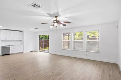 215 Myrtle Street, Kyle, TX 78640 - Photo 16