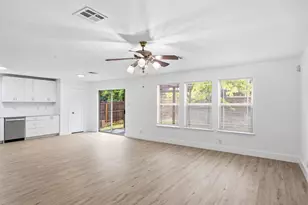 215 Myrtle St, Kyle, TX 78640 - Photo 16