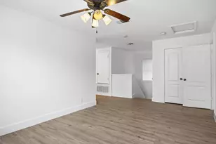 215 Myrtle St, Kyle, TX 78640 - Photo 22