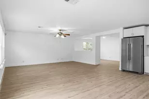 215 Myrtle St, Kyle, TX 78640 - Photo 14