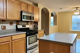 3590 Rock Shelf Ln, Round Rock, TX 78681 - Photo 10