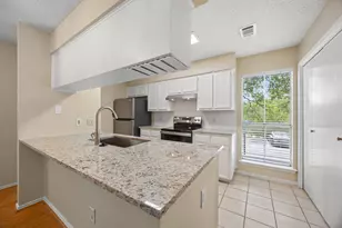 6715 Old Quarry Ln, Austin, TX 78731 - Photo 8