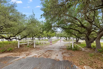 1131 Edgewater Drive, Spicewood, TX 78669 - Photo 16