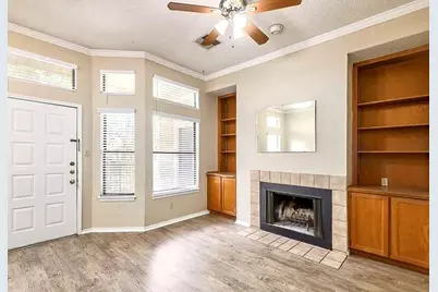 2802 Nueces Street #211, Austin, TX 78705 - Photo 8