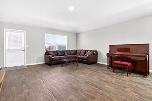 1007 Coolridge Ct, Hutto, TX 78634 - Photo 26