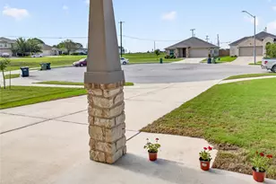 1007 Coolridge Ct, Hutto, TX 78634 - Photo 8