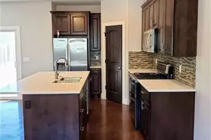 1125 Walton Ln, Austin, TX 78721 - Photo 6