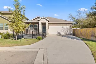 700 Autumn Stem Pl, Manchaca, TX 78748 - Photo 2