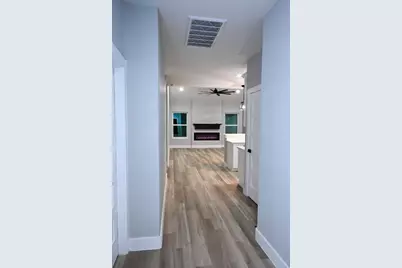 516 N Hackberry Avenue, Luling, TX 78648 - Photo 26