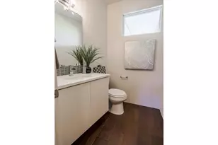 1902 New York Ave, Austin, TX 78702 - Photo 8