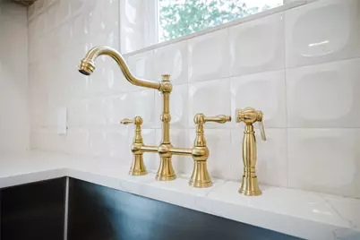 1907 E 21st Street, Austin, TX 78722 - Photo 10