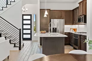 201 Beneteau Dr, Austin, TX 78738 - Photo 2