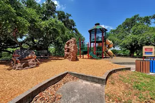 2110 Trede Dr, Austin, TX 78745 - Photo 36