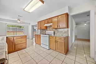 2110 Trede Dr, Austin, TX 78745 - Photo 10