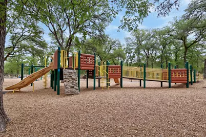 2110 Trede Drive, Austin, TX 78745 - Photo 32