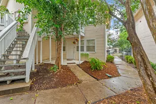 1110 W 22nd St, Austin, TX 78705 - Photo 2