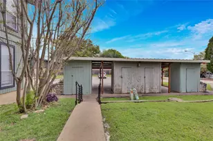 6910 Lovely Ln, Austin, TX 78744 - Photo 22