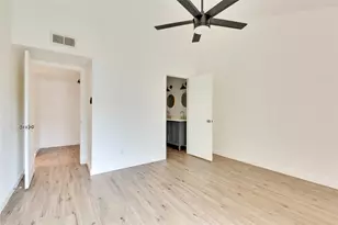 6910 Lovely Ln, Austin, TX 78744 - Photo 16