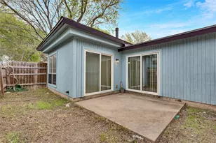 6910 Lovely Ln, Austin, TX 78744 - Photo 18