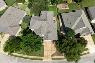 1813 Harvest Dance Dr, Leander, TX 78641 - Photo 34