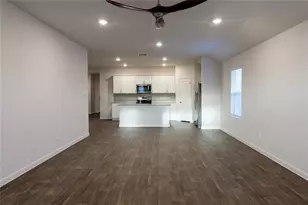 401 Abbey Ln, Lockhart, TX 78644 - Photo 6